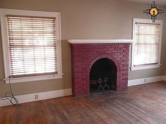 4th image of 413 N Foch St