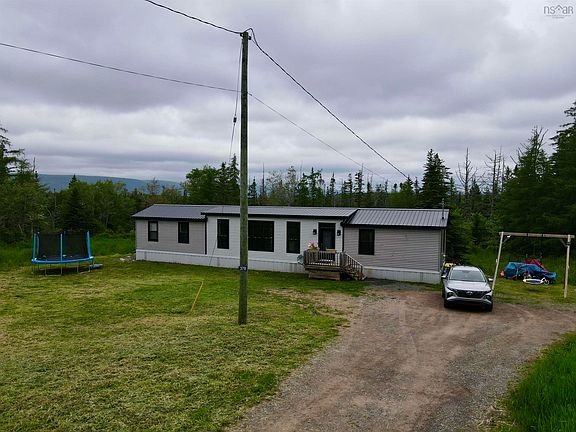 4th image of 370 Old Margaree Rd