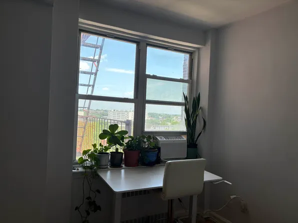 39-20 52nd Street image 3 of 15