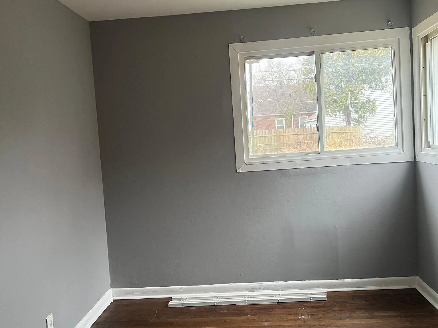 1 bed, 900 sqft, $875 — Photo 2