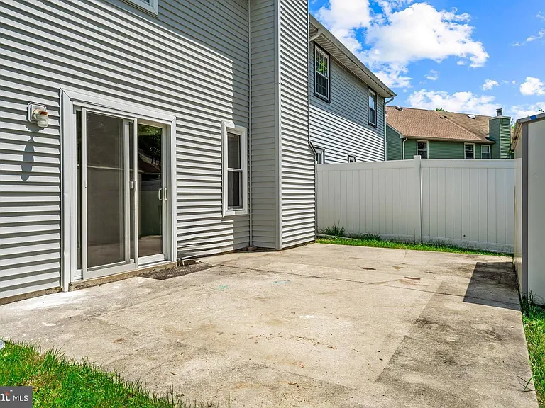 68 Franklin Dr — Photo 29