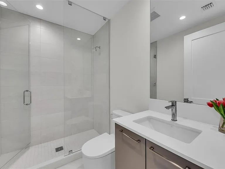 275 1st Ave S #1904 — Photo 38