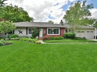 12467 Ballas Meadows Dr, Saint Louis, MO 63131