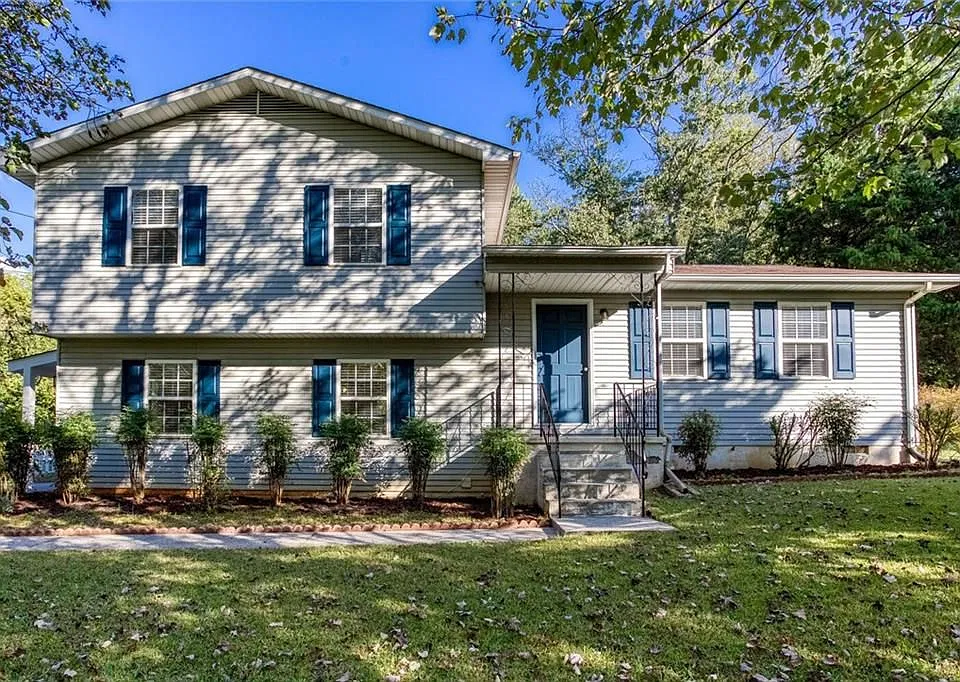 2468 Brown Deer Trl NW