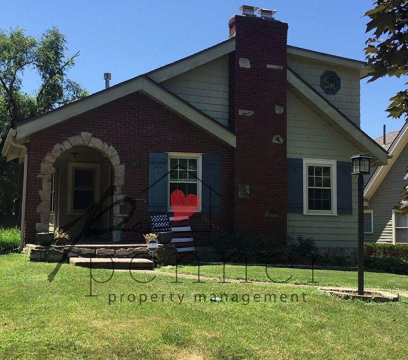 1st image of 317 E 70th St