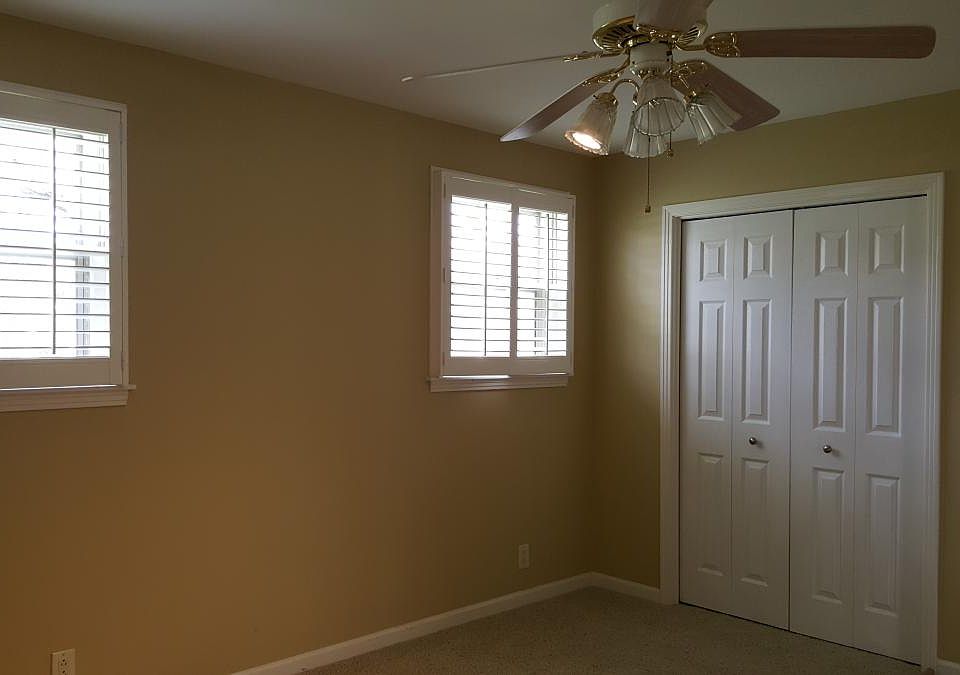 Master Bedroom (upstairs)