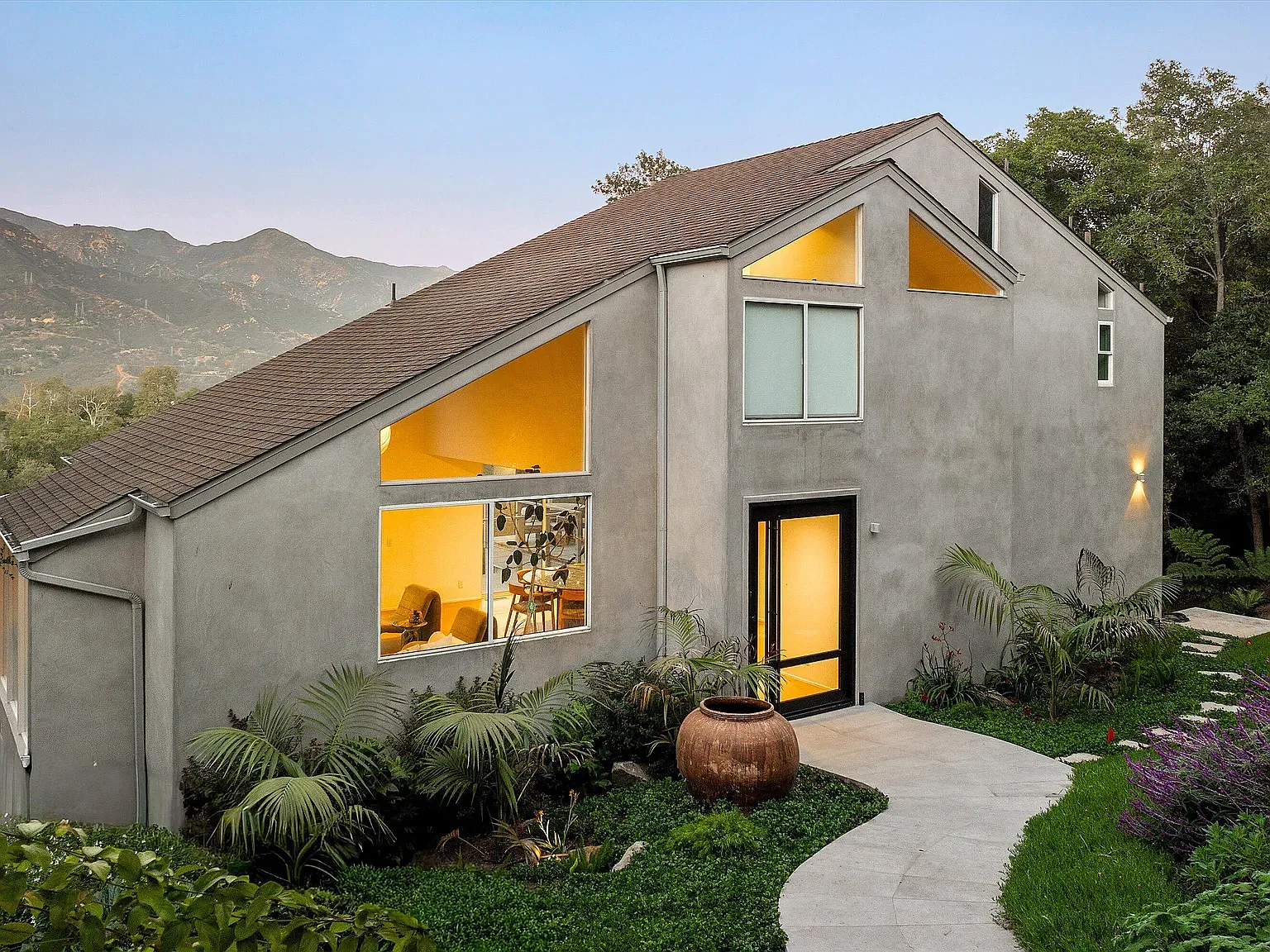 Hillcrest Rd, Santa Barbara — Photo 2