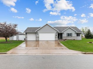 331 Ridgeway Dr, BRILLION, WI 54110
