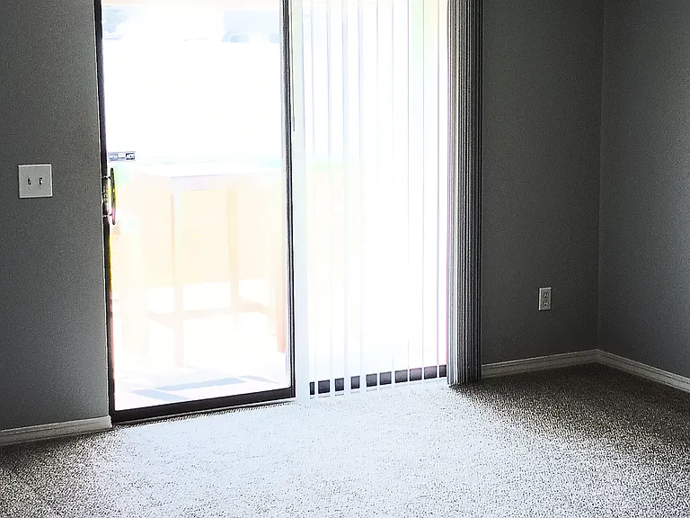 Living & Sliding Door To Courtyard