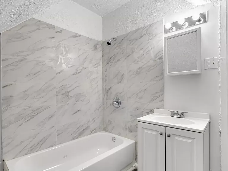 6500 Lincoln Drive — Photo 11
