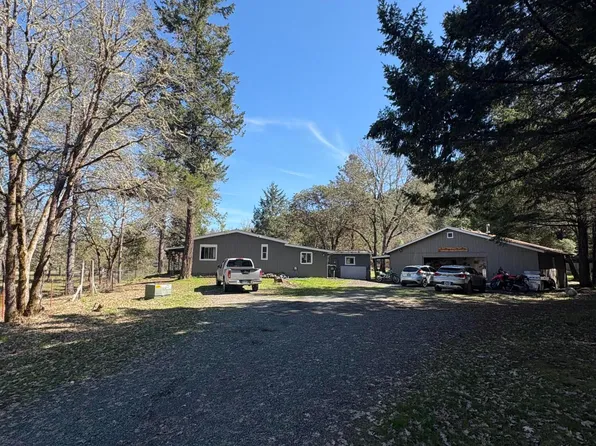 473 Wilderville Ln, Grants Pass, OR 97527
