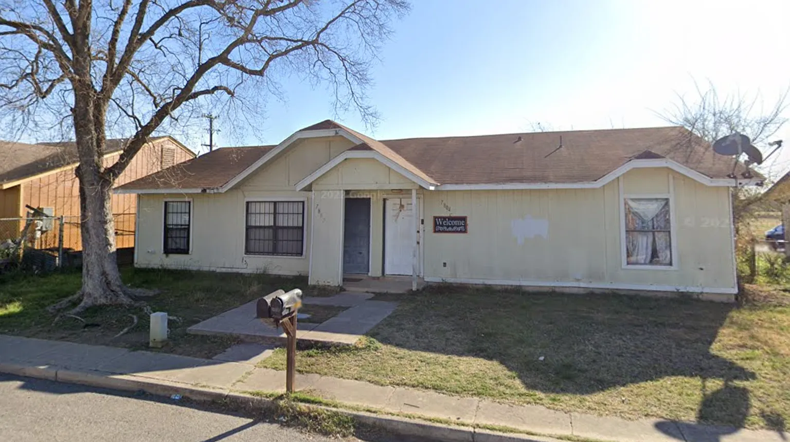 2 bed, 884 sqft, $850 — Photo 1