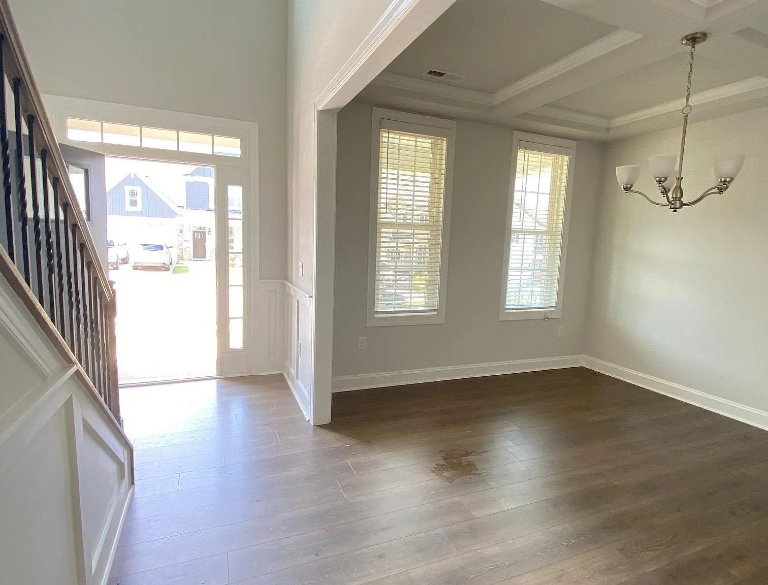 5 bed, 2558 sqft, $2,700 — Photo 4