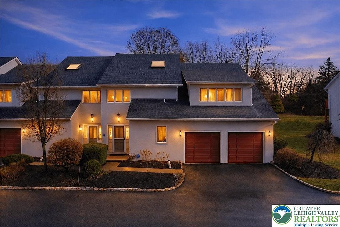 9 Aspen Ct, Easton, PA 18040 | Zillow