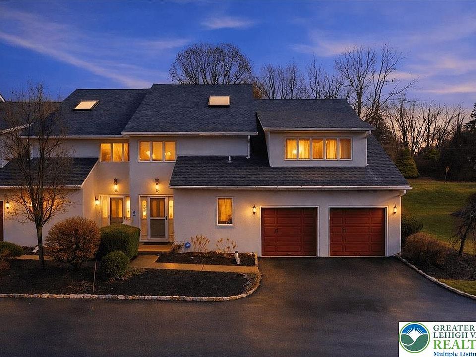 1st image of 9 Aspen Ct