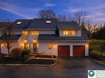 9 Aspen Ct, Easton, PA, 18040