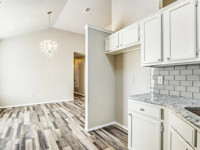 1736 Wheat Field Dr — Photo 11