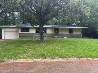 626 Beaverbrook Dr, Jackson, MS 39206