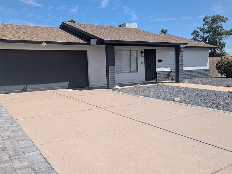 1222 W Auburn Dr — Photo 5