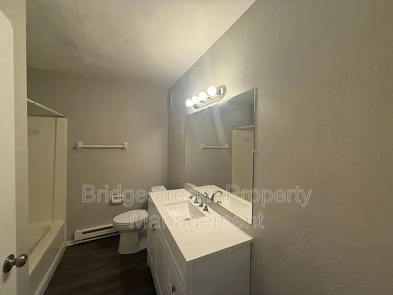 75 N Gebhart Church Rd #B — Photo 7