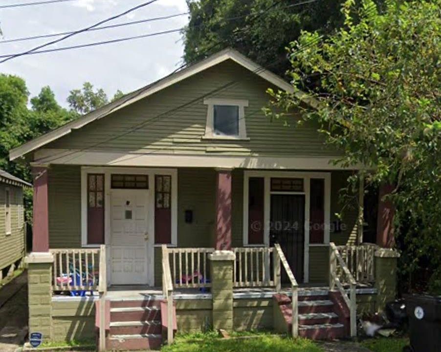 1st image of 528-30 Ptolemy St