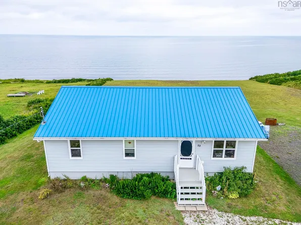 22 Dawson Dr, Pictou, NS B0K 1G0