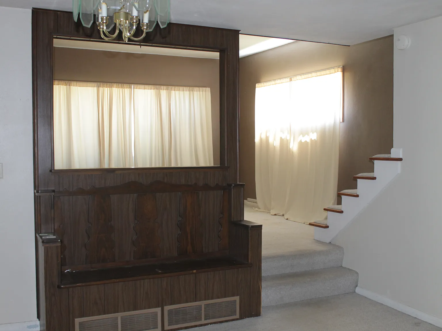 3 Bedroom, 1 Bath House — Photo 2