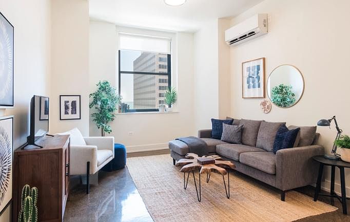 2nd image of 21 Garrison St #11