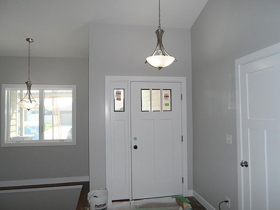 3rd image of 3316 Pinehurst Pl