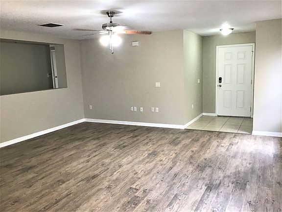 2nd image of 4715 Hardy Mills St