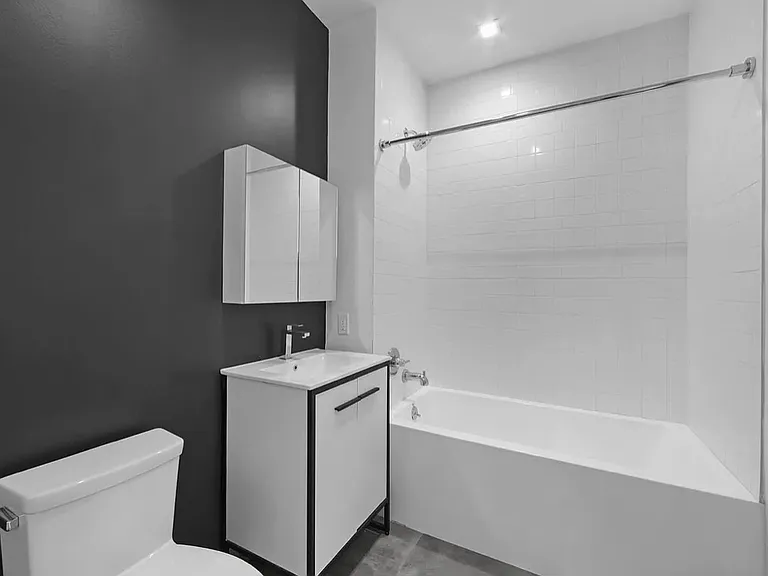 833 Maple St #5C — Photo 7