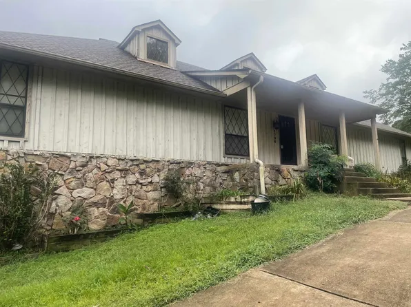 1736 N Reid Hooker Rd, Eads, TN 38028