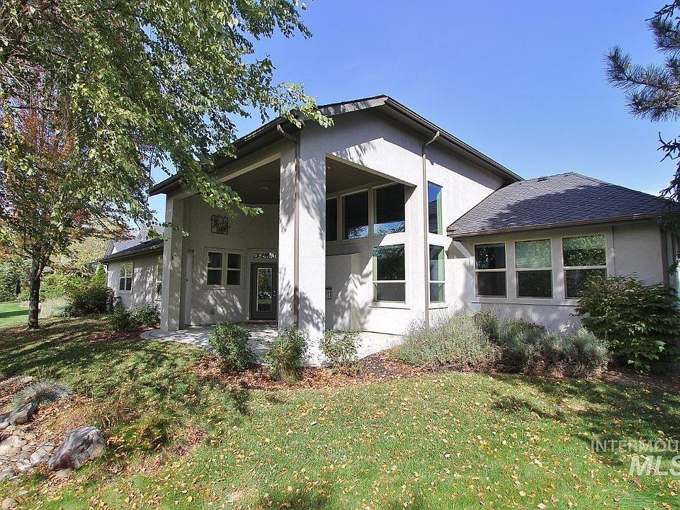 2nd image of 375 E Eaglewoods Ln