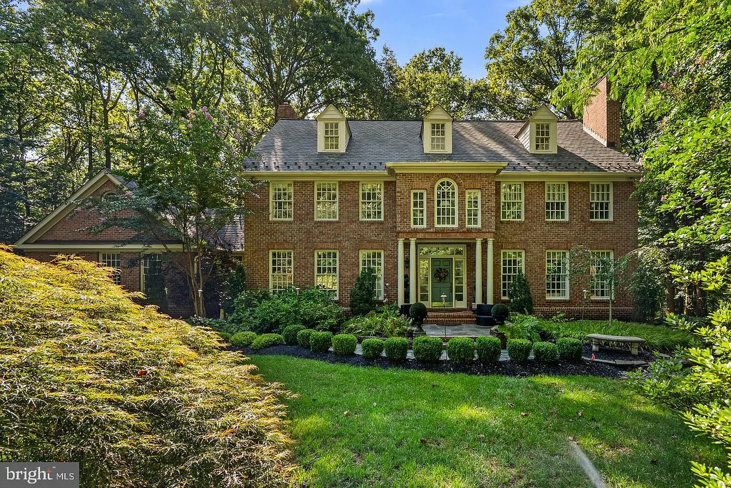 6 bed, 6.0 bath, 6056 sqft, $5,750 — Photo 4