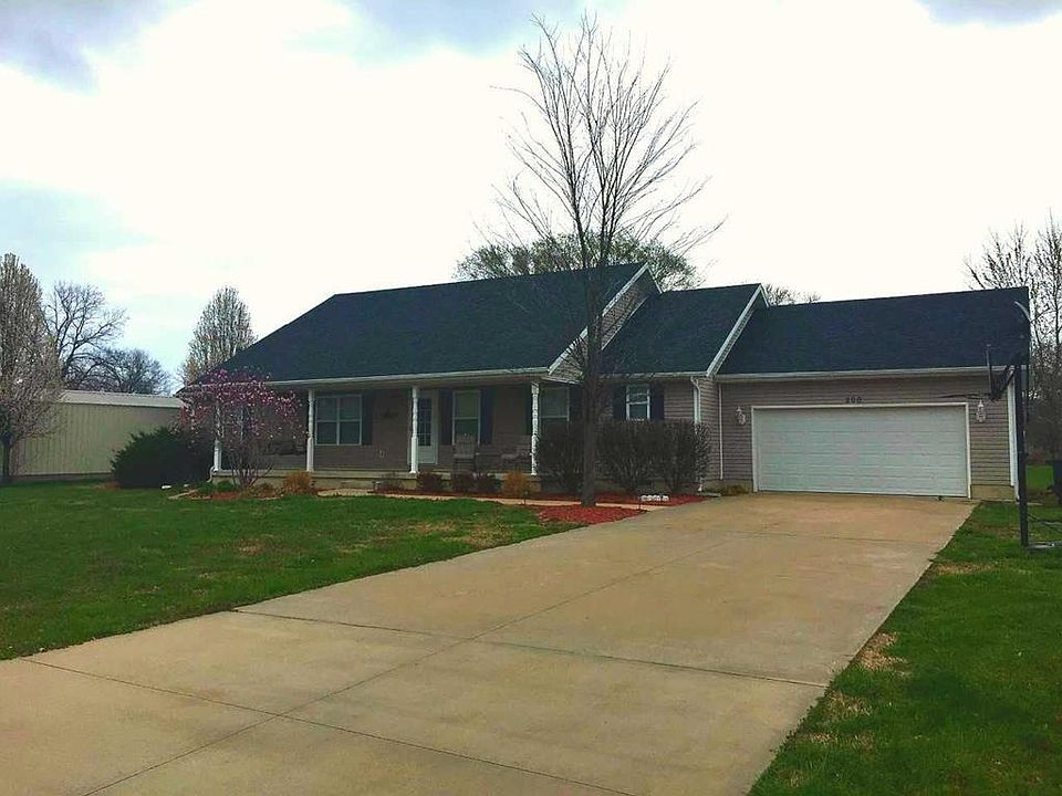 1st image of 200 S Meadowlark Ln