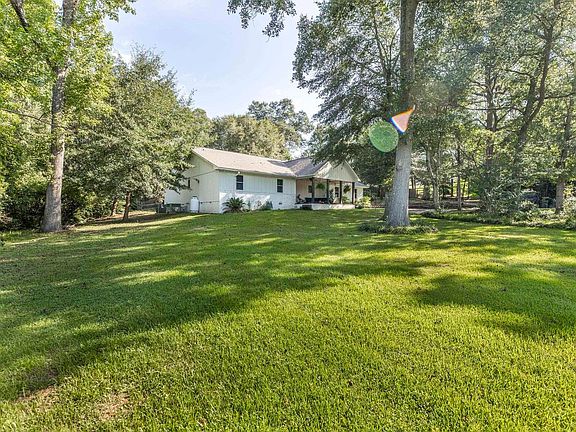 3rd image of 475 Sandefur Rd