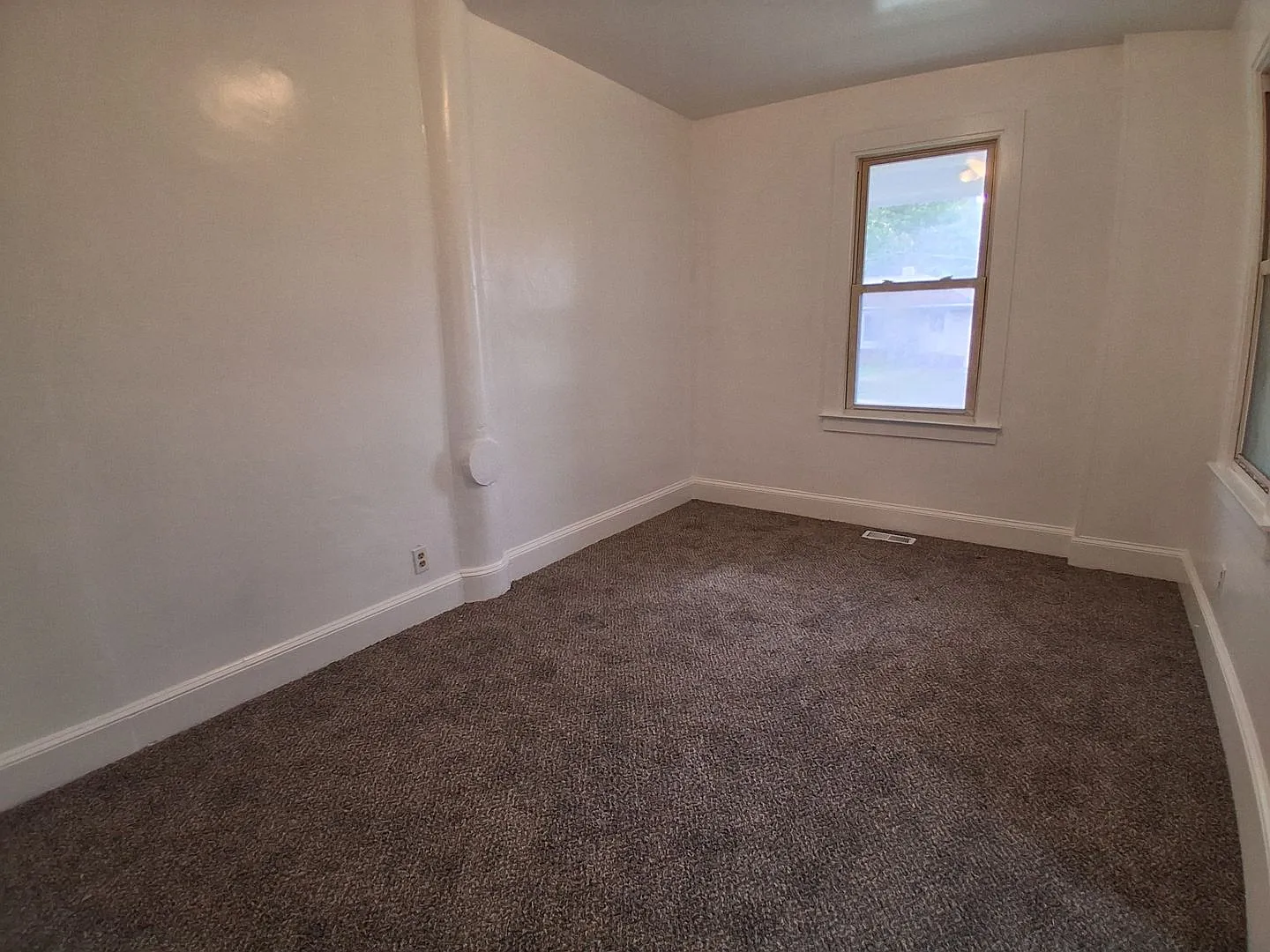 Spacious 4 Bedroom Home For Rent In Bridgeton $2150 — Photo 4