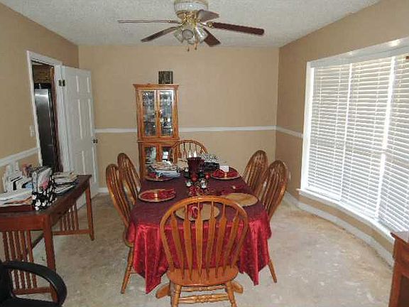 3rd image of 2518 Fieldwood Cir
