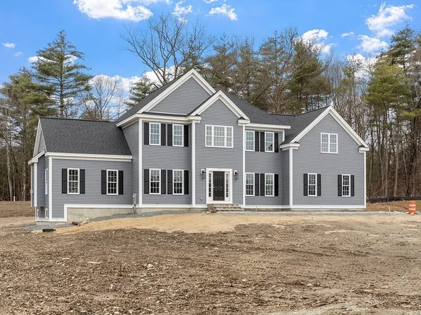 7 Robinson Rd, Pepperell, MA 01463