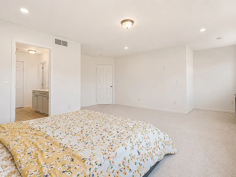 51172 Quaker Ln — Photo 21