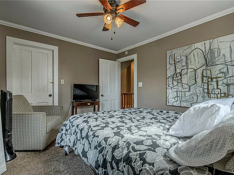 22 Kellogg St — Photo 31