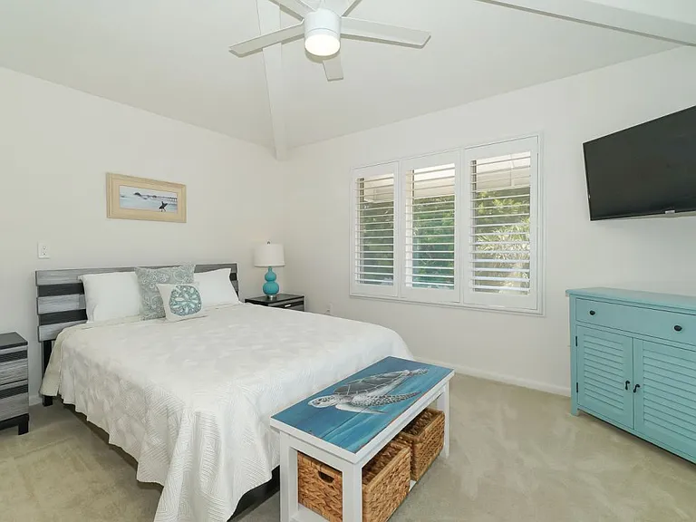 228 Van Buren Dr — Photo 21
