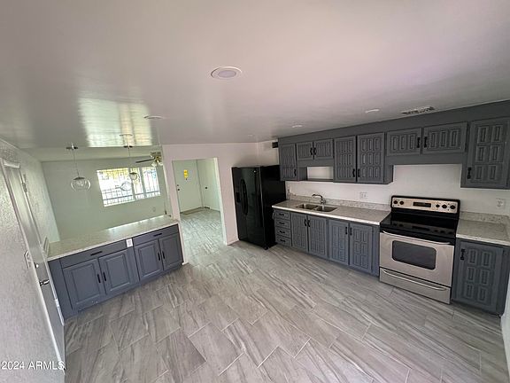 3rd image of 1832 N 72ND Avenue