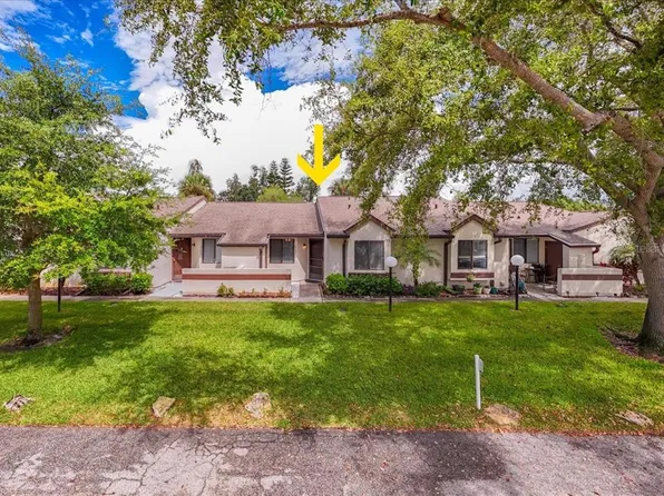 6104 39th Ave W, Bradenton, FL 34209