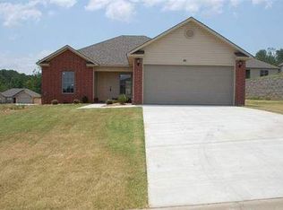 132 Derby Shire Pl, Hot Springs, AR 71913