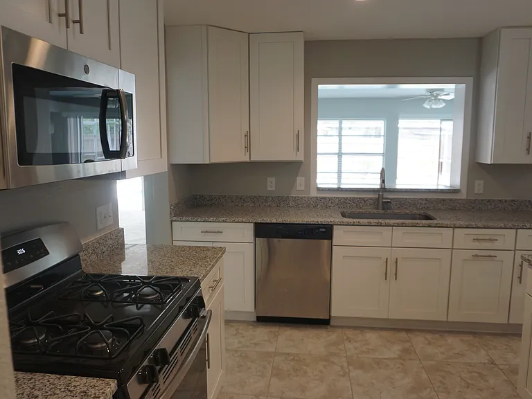 202 Tollgate Trl — Photo 28