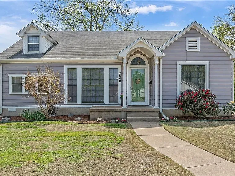 2600 Proctor Ave