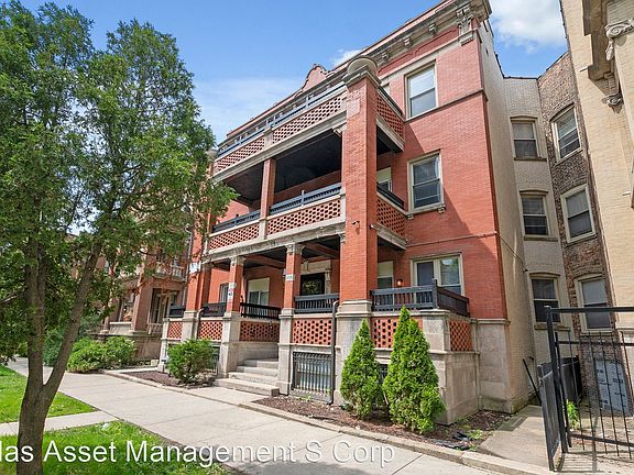 2nd image of 4328 S Michigan Ave APT 3