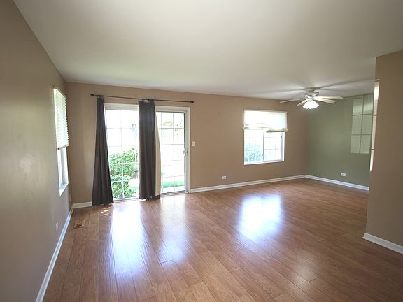 5th image of 391 Lowell Dr #A