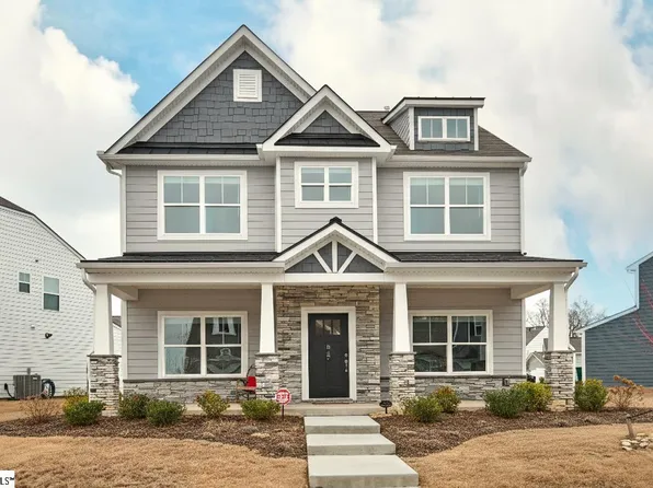 617 Columbus Cir, Simpsonville, SC 29680